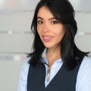 Dr. Eliana Bejarano